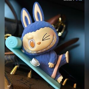 The Monsters - Lazy Yoga - Americano